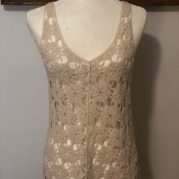 Crochet. Beautiful design! Great as a cover-up - Picture 2 of 3